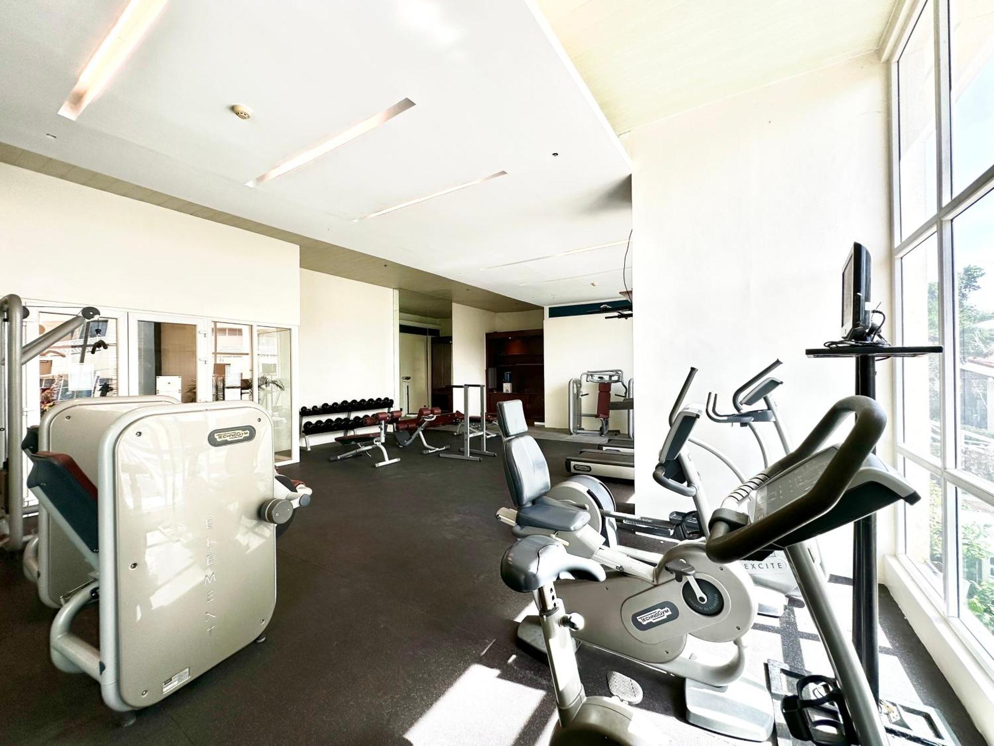 Sophisticated Oceanview Studio In La Mirada Appartement Lapu-Lapu City Buitenkant foto